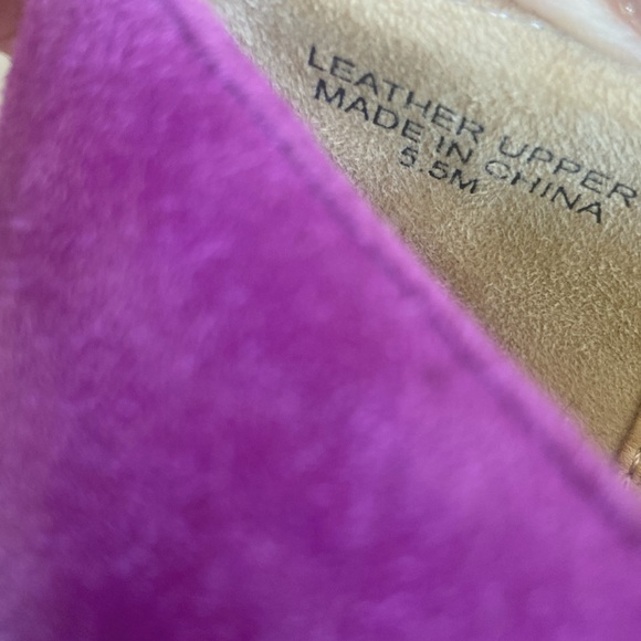 Talbots raspberry suede leather flats with tassel detail Size 5 1/2 - Picture 10 of 11